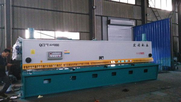 QC11Y-6×6000液壓閘式剪板機(jī)