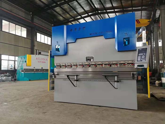 折彎機(jī)的使用方法及注意事項